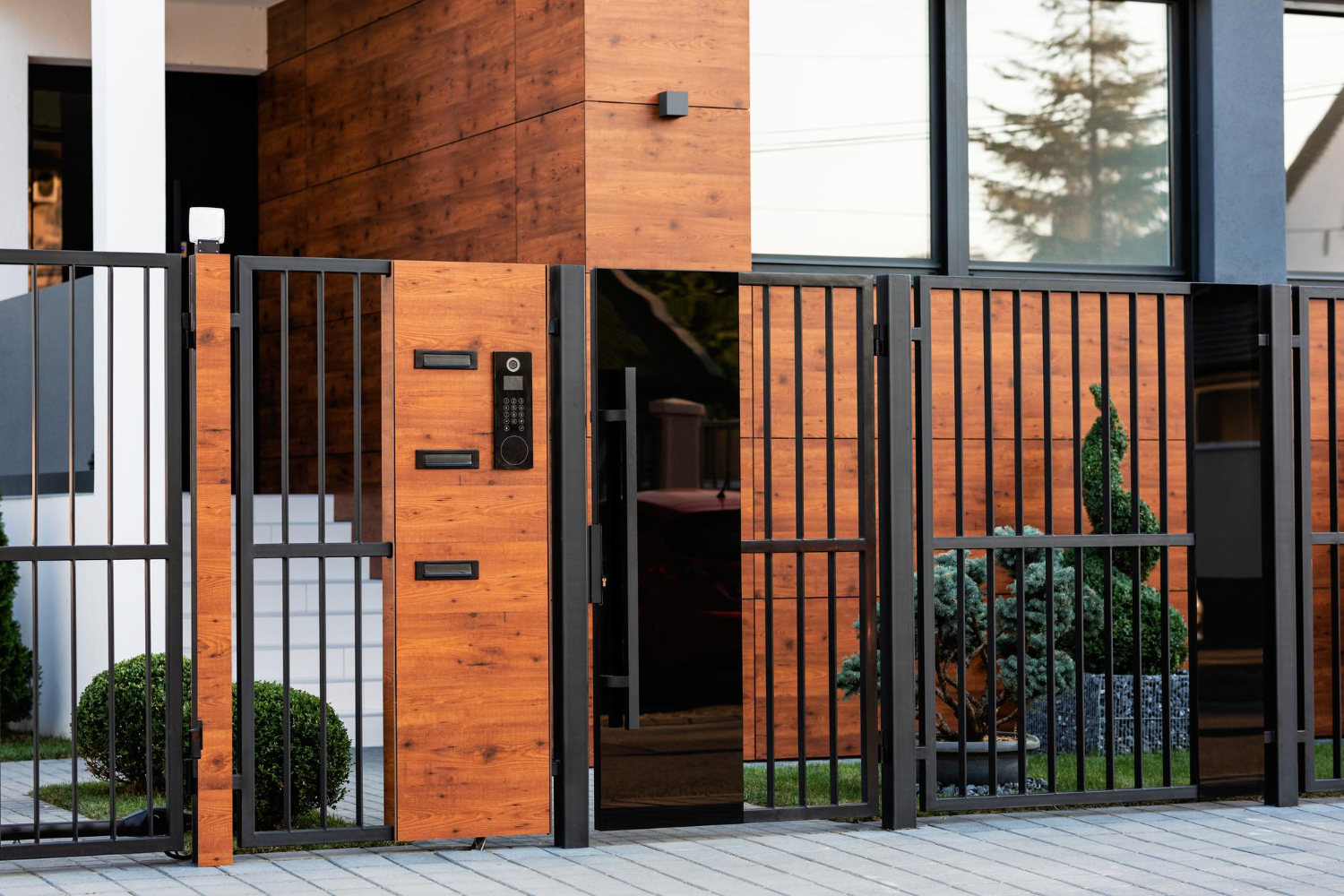 Automatic Gate & Barrier Control